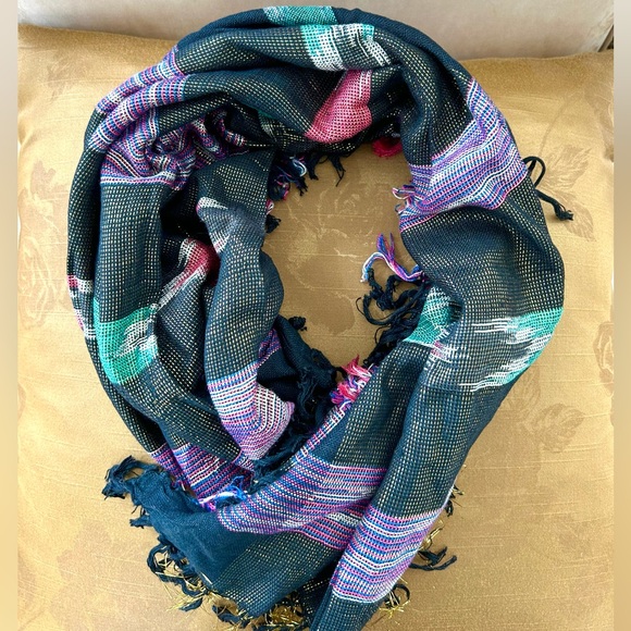Lauren Liz Black/Metallic Gold Multicolored Aztec Southwestern Scarf - Picture 9 of 9